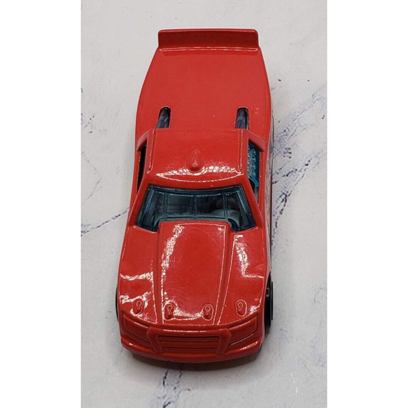 Mattel Hot Wheels Circle Trucker 55 Red Die Cast Truck Races Aces 2016 - Picture 5 of 6